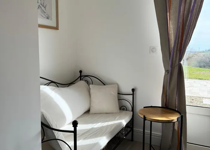 Entier De Charme, Equestre Gers * Flamarens