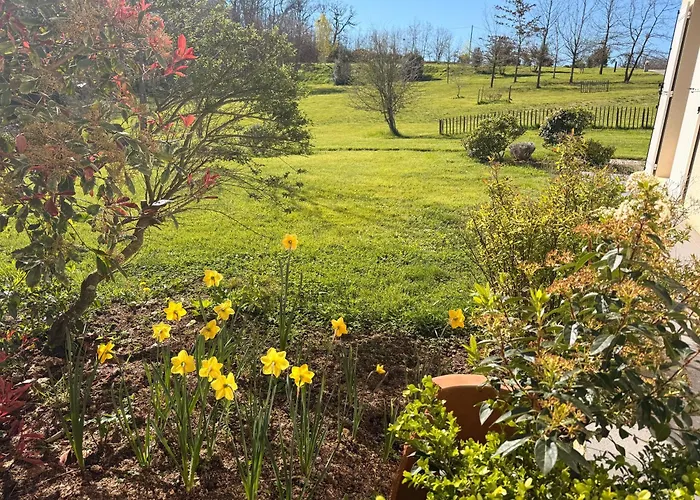 Apartment Entier De Charme, Equestre Gers