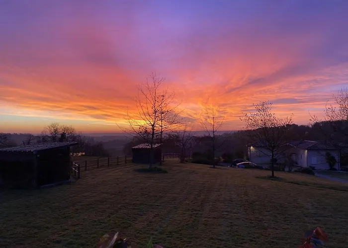 Entier De Charme, Equestre Gers Apartment