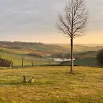 Entier De Charme, Equestre Gers 아파트