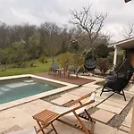 아파트 Entier De Charme, Equestre Gers *