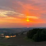 Entier De Charme, équestre Gers * Flamarens