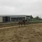 아파트 Entier De Charme, Equestre Gers