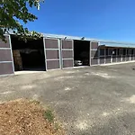 Entier De Charme, Equestre Gers *