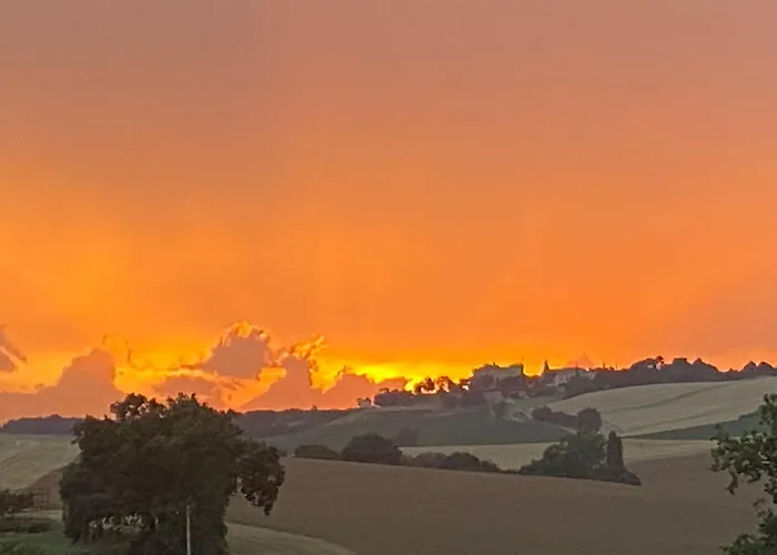 Entier De Charme, Equestre Gers * Flamarens