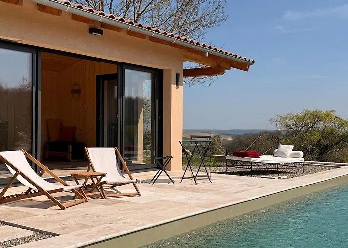 Entier De Charme, Equestre Gers