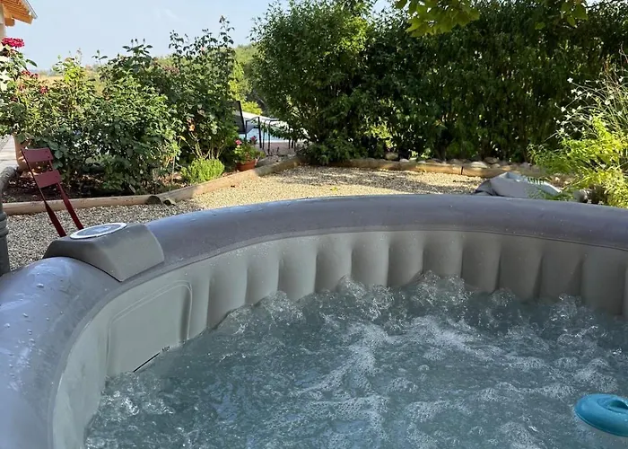 Entier De Charme, équestre Gers *