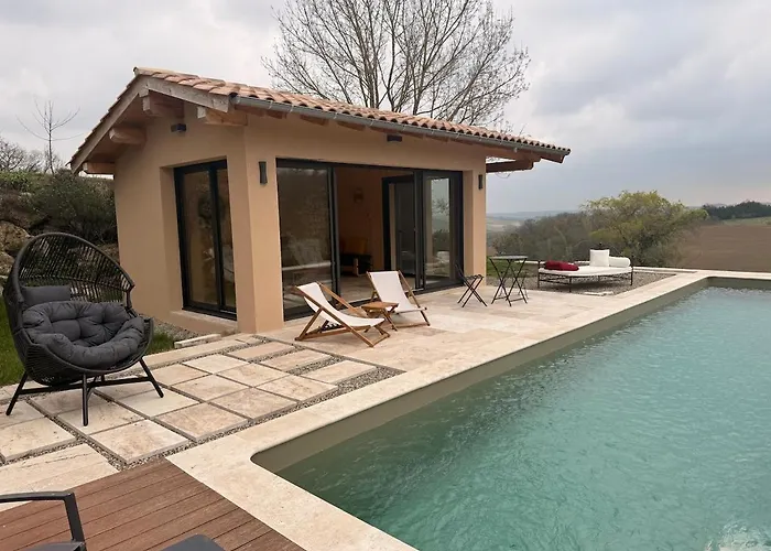 Entier De Charme, équestre Gers *